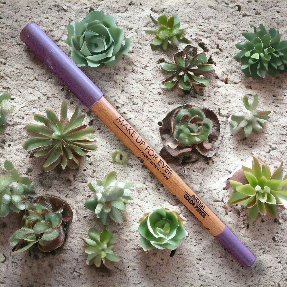 *Discontinued Makeup Forever Artist's Pencil, Worldly Mauve